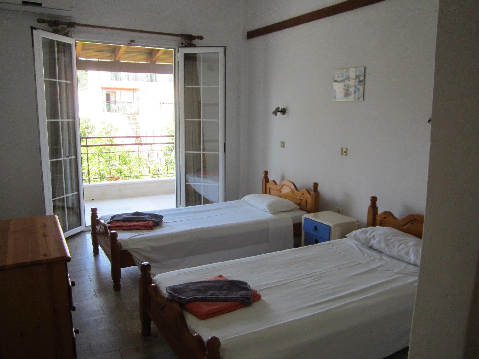 Island Bali (Adults Only) Otel Kávos Dış mekan fotoğraf